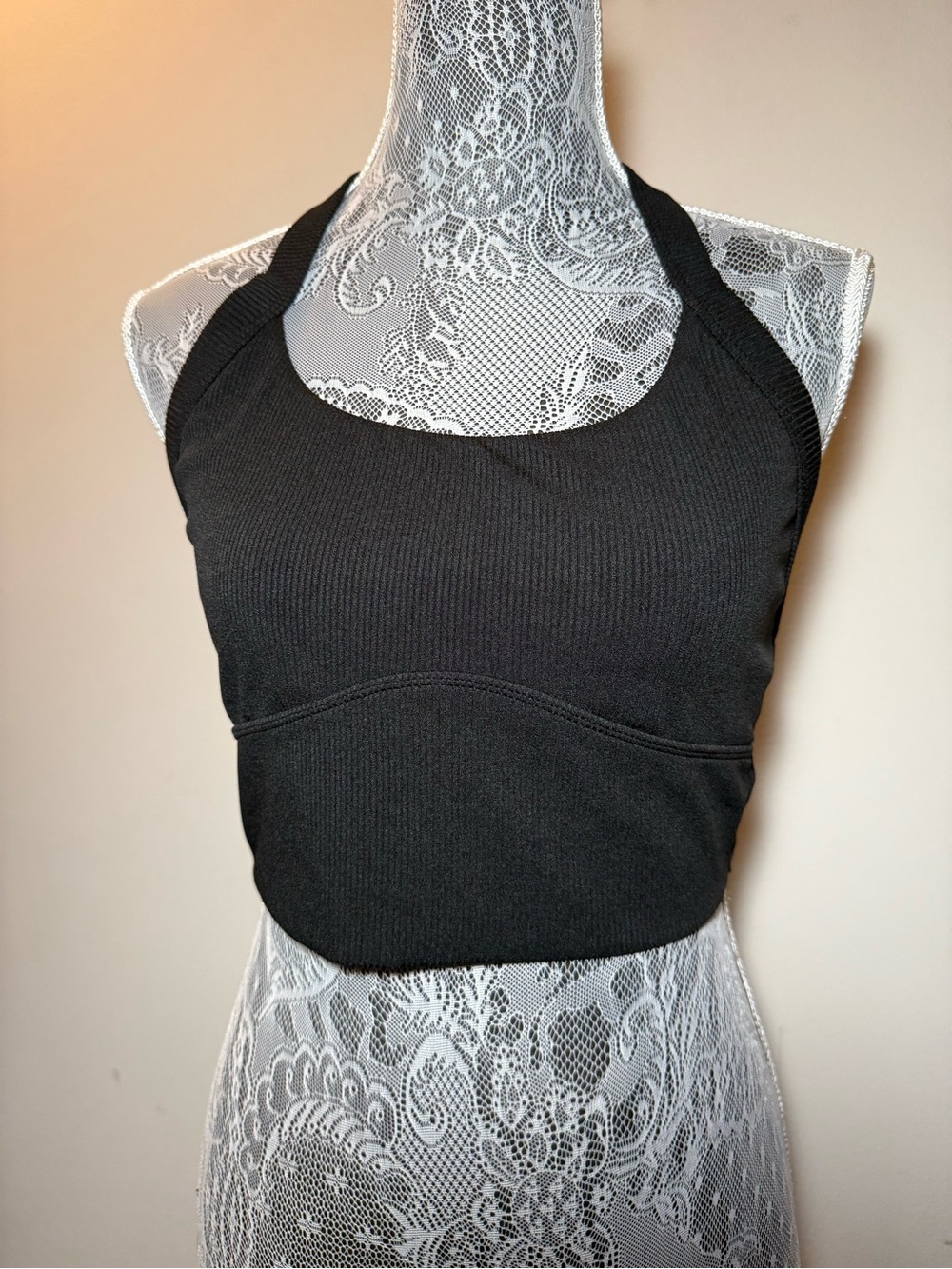 NWT Halara Women’s Cropped Black Ribbed Yoga Shirt Top Halter Size Small
